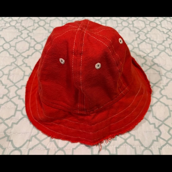 Fin & Vince Bucket Hat - Picture 5 of 5
